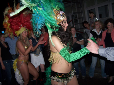 tropical show samba show